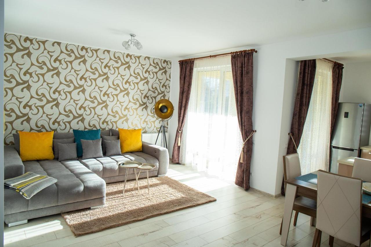 Apartament Luxury Irina Apartamento Rîşnov Exterior foto